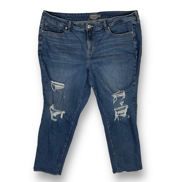 Torrid Crop Boyfriend Womens Jeans Sz 22 Distressed Frayed Hem Stretch Denim - Picture 2 of 12